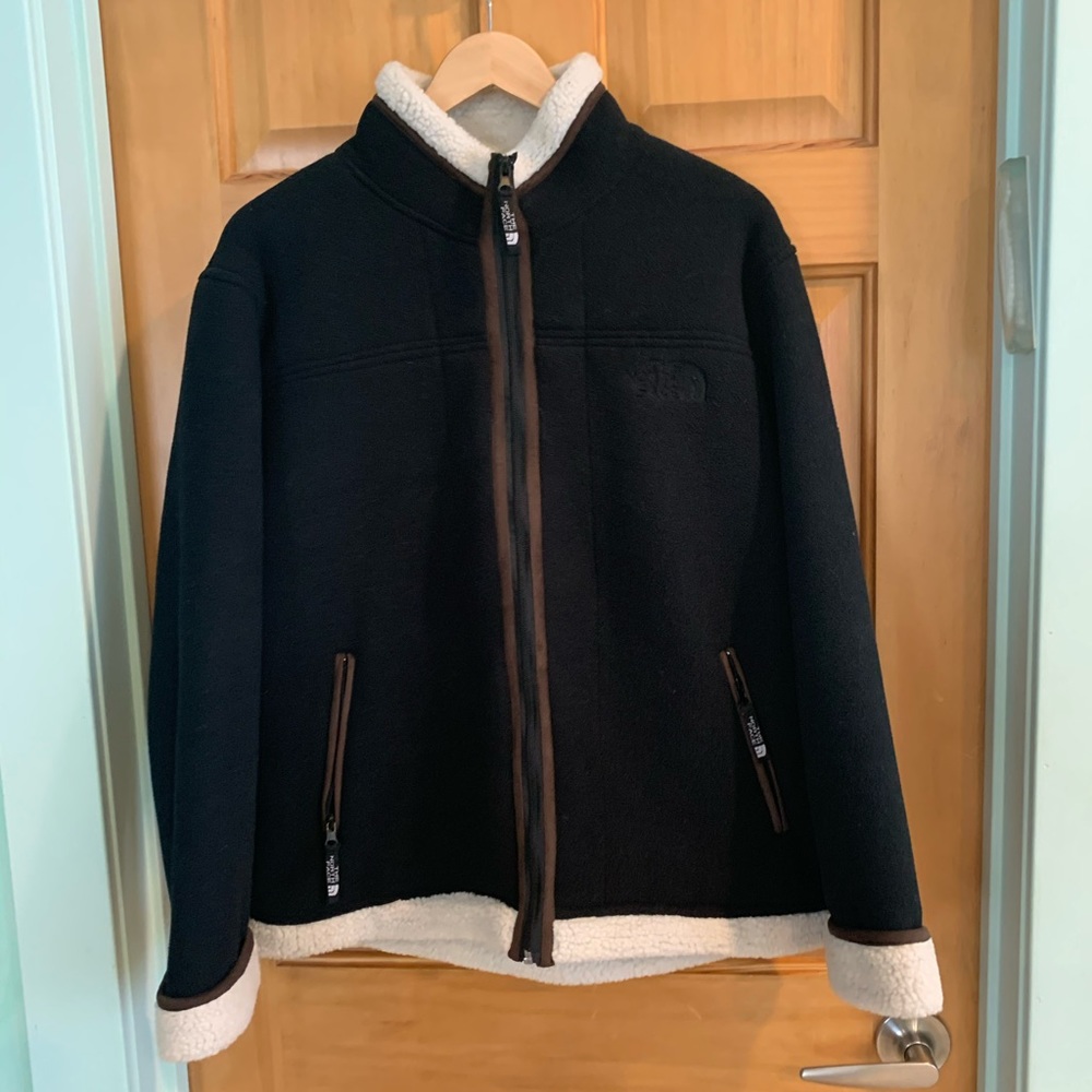North face sweater